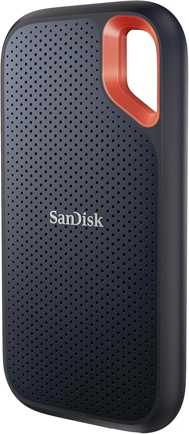 Modèle Disque SSD Externe 1 To 1050 1000 IP65 SanDisk Extreme, Résistance à la poussière et à l'eau classée, Mousqueton pratique, jusqu'à Mo, USB-C
